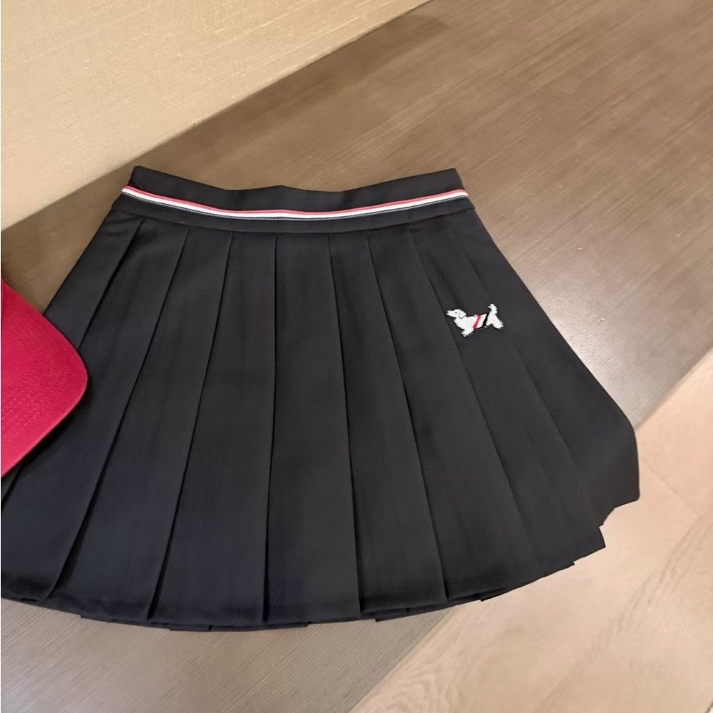 THOM BROWNE Polo Shirt Short-Sleeve Pleated Skirt Set - Casual Two-Piece Set - Picture 8 of 9